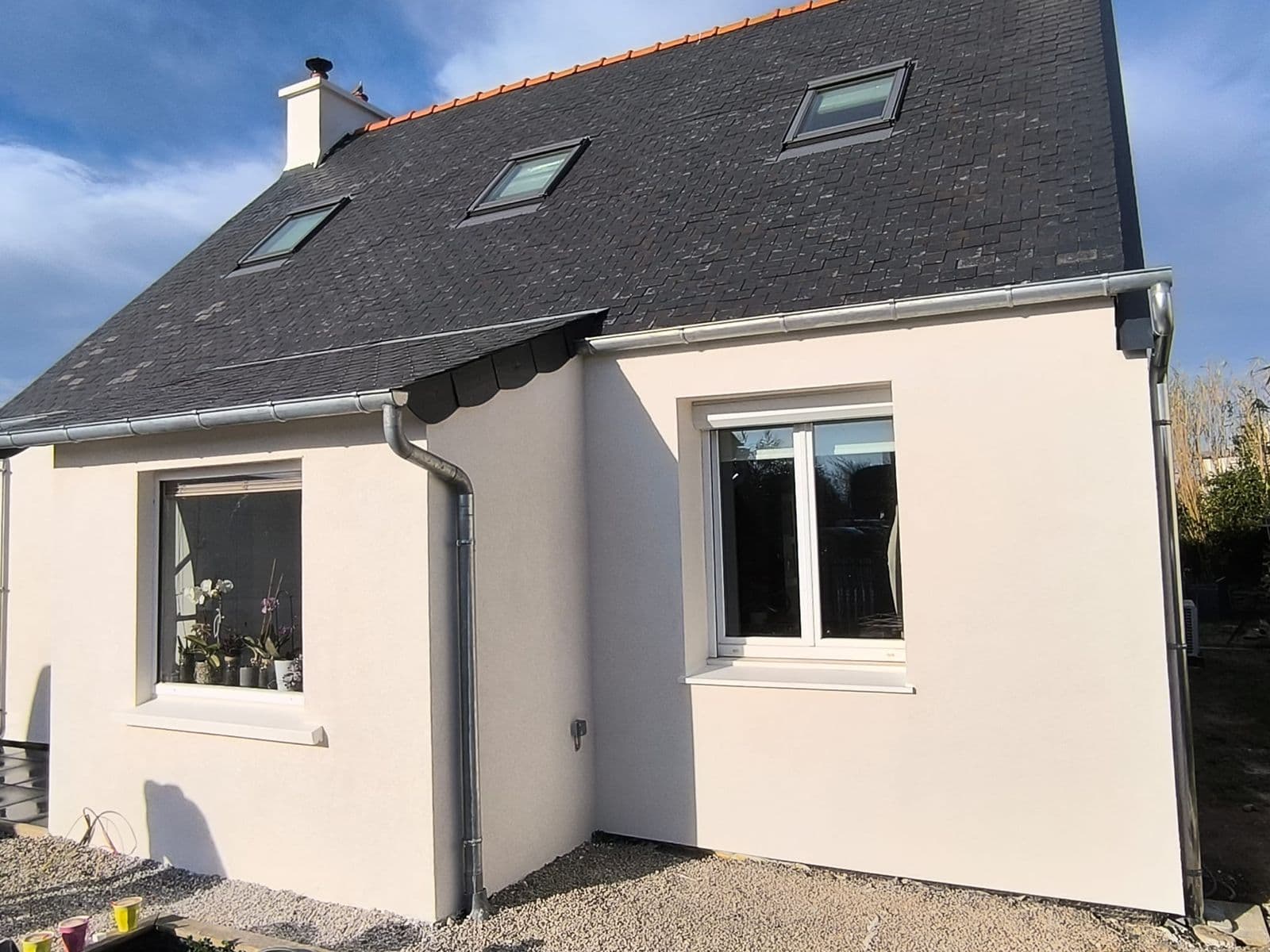 Rénovation terminée avec système sous enduit ETICS